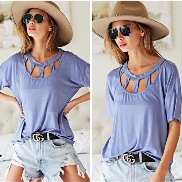 Cut out relaxed fit top - Picture 3 of 3